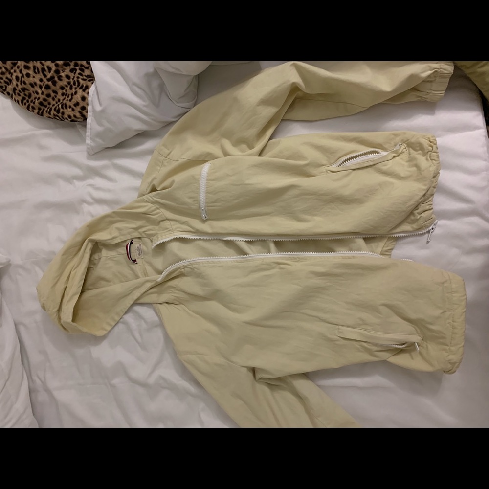 Yellow jacket